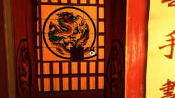 0000009498_n06.jpg (136628 bytes)